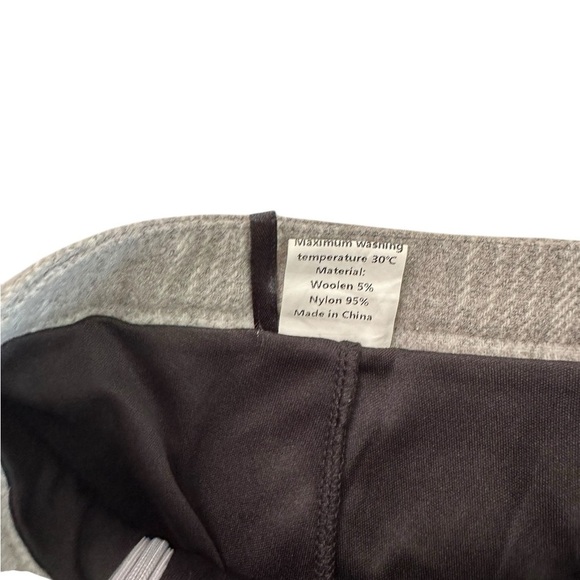 Hoerev Gray Pleated Mini Skirt Size Small - Picture 10 of 16